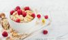Cinnamon Porridge with Banana and Raspberries with soya milk