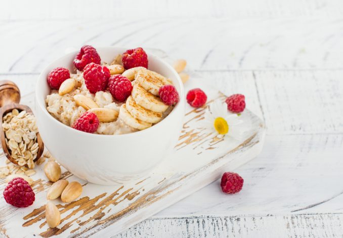 Cinnamon Porridge with Banana and Raspberries with soya milk